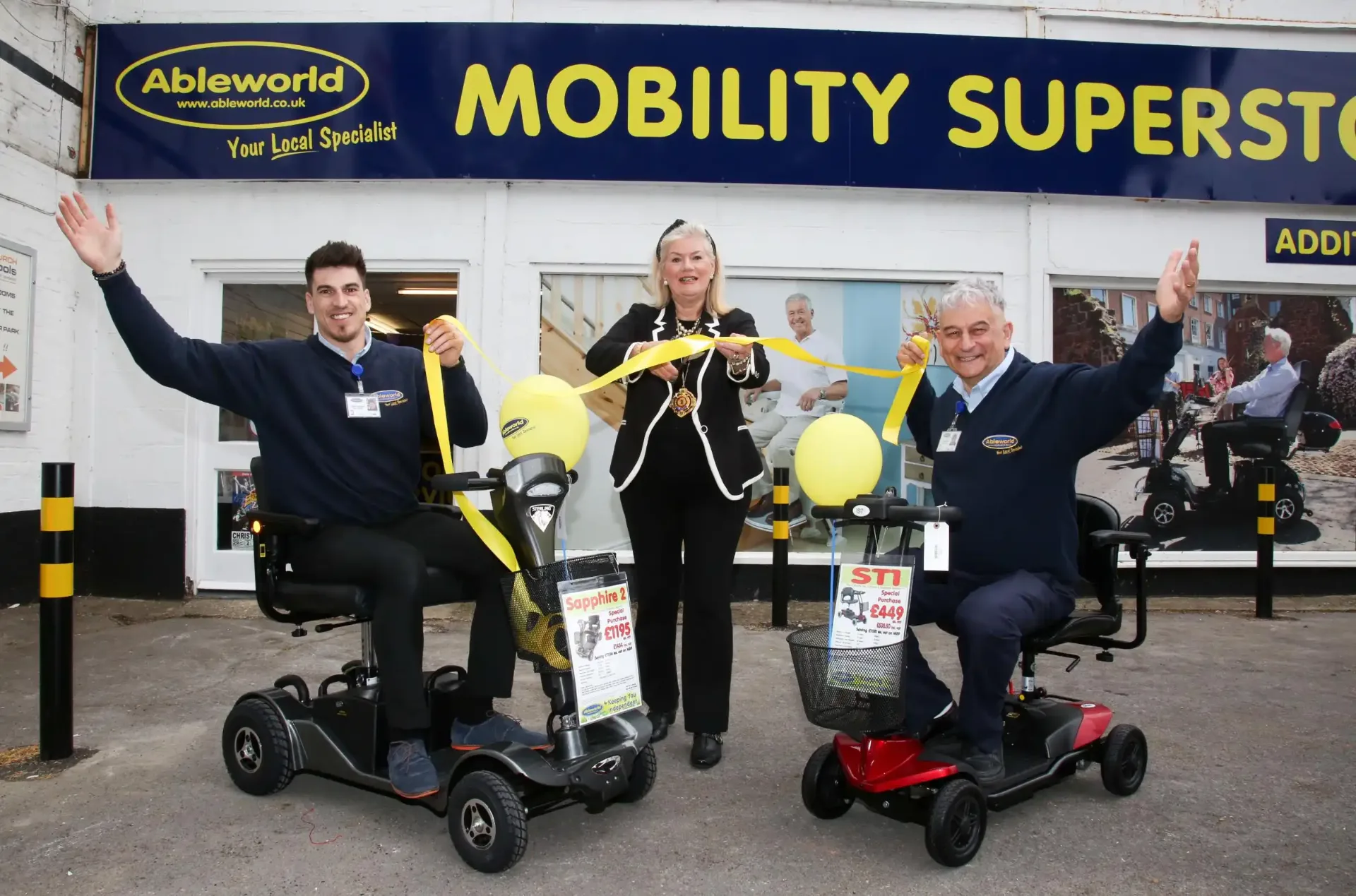 Ableworld franchise mobility superstore launch with team